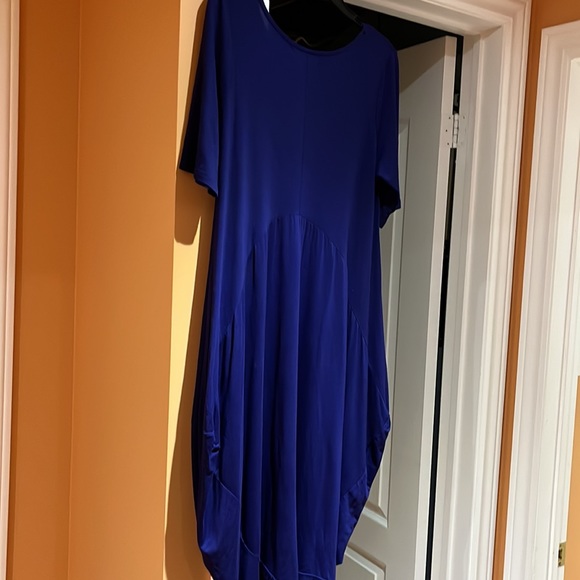 Dress - Picture 7 of 10